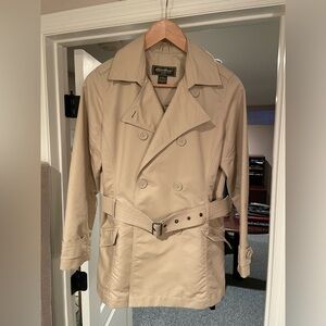 Women’s short trench coat